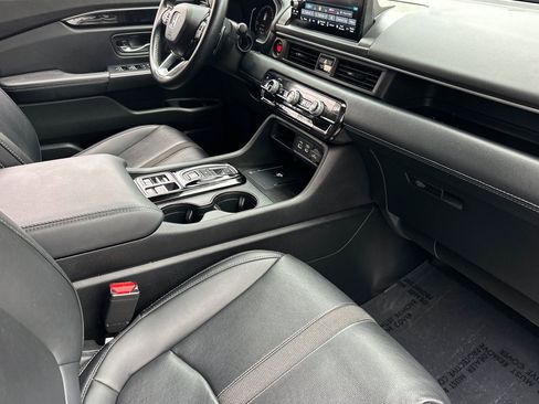 Used 2023 Honda Pilot EX-L image 31