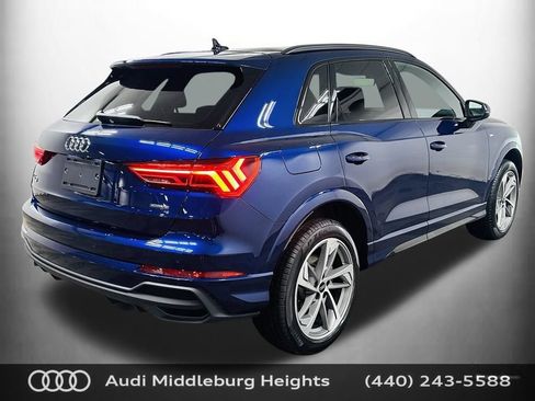 Certified 2025 Audi Q3 2.0T Premium w/ Convenience Plus Package AWD/4WD image 7