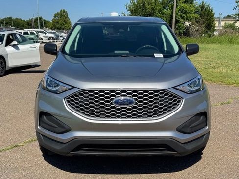 Used 2024 Ford Edge SE AWD/4WD image 2