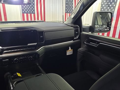 New 2026 Chevrolet Silverado 3500 LT w/ Trail Boss Package image 17