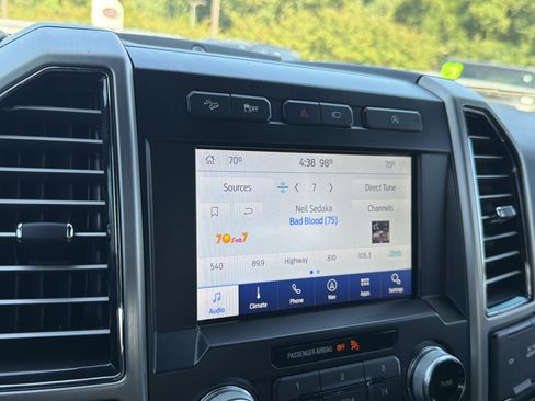 Used 2020 Ford F150 Platinum w/ Equipment Group 701A Luxury AWD/4WD image 5