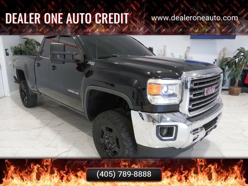 Used 2015 GMC Sierra 2500 SLE w/ SLE Preferred Package AWD/4WD image 1