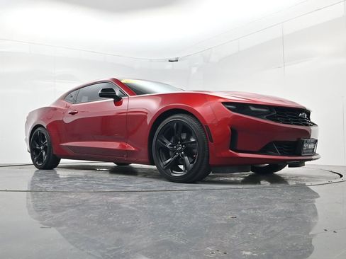 Used 2020 Chevrolet Camaro LT image 52