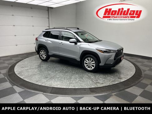 Used 2022 Toyota Corolla Cross LE AWD/4WD image 1