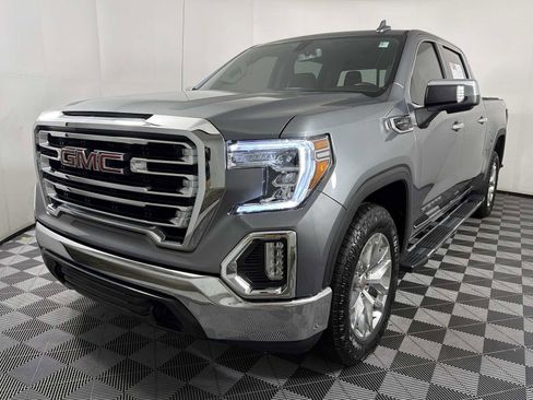 Used 2022 GMC Sierra 1500 SLT w/ SLT Premium Package image 3