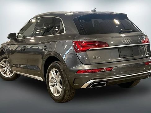 Used 2022 Audi Q5 2.0T Premium w/ Convenience Package AWD/4WD image 12