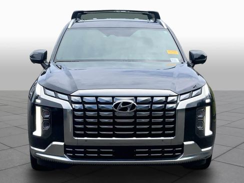 Used 2023 Hyundai Palisade Calligraphy FWD image 4