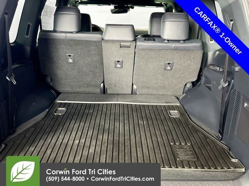 Used 2025 Lexus LX 600 4WD w/ Interior Upgrade Package image 14