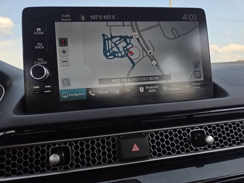 Used 2024 Honda Civic Touring image 9