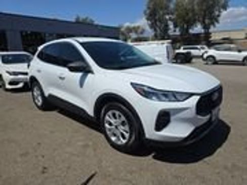 Used 2024 Ford Escape Active image 1
