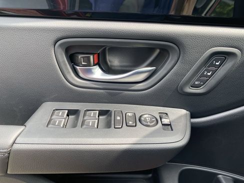 New 2025 Honda Pilot Touring image 32