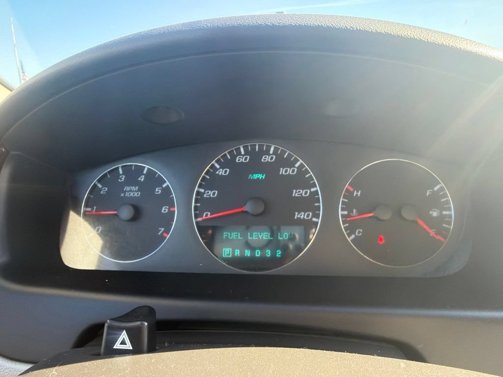 Used 2009 Chevrolet Impala LTZ FWD image 23