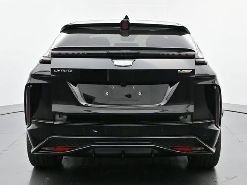 New 2026 Cadillac Lyriq V image 4
