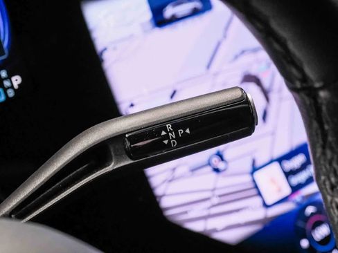 Used 2025 Mercedes-Benz EQE AMG 4MATIC SUV image 17