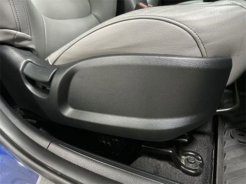 Used 2023 Kia Seltos SX image 28