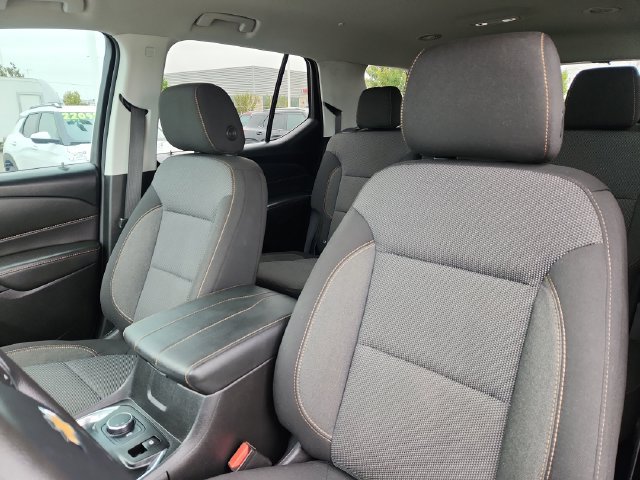Used 2020 Chevrolet Traverse LS FWD image 21