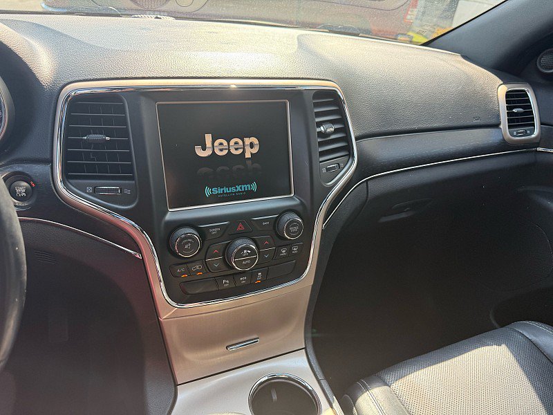 Used 2015 Jeep Grand Cherokee Limited w/ Luxury Group II AWD/4WD image 27