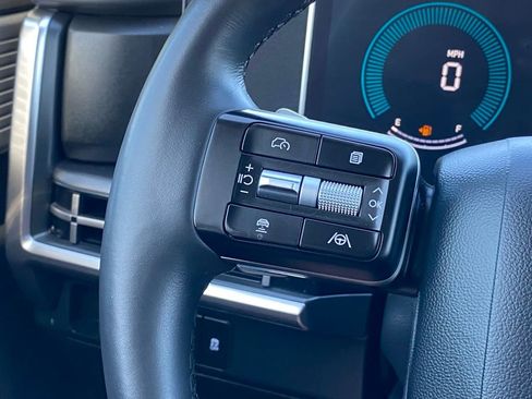 Used 2024 Hyundai Santa Fe SE image 17