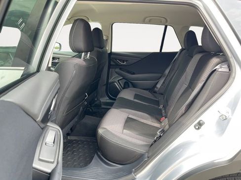 Used 2025 Subaru Outback Premium image 13