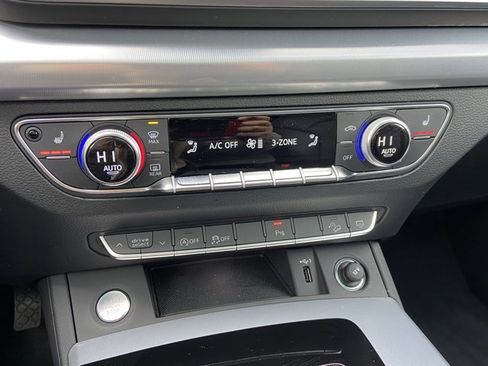 Certified 2024 Audi Q5 2.0T Premium w/ Summer of Audi Package image 21