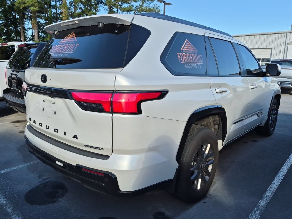 Used 2025 Toyota Sequoia Platinum AWD/4WD image 10