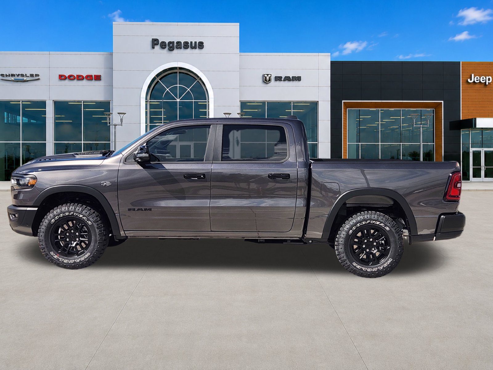 New 2027 RAM 1500 Rebel w/ Rebel Level 2 Equipment Group AWD/4WD image 7