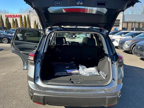 New 2026 Nissan Rogue SV image 20