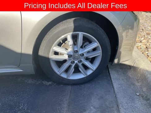 Used 2013 Toyota Avalon XLE FWD image 11
