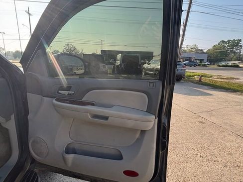 Used 2007 Chevrolet Avalanche LT w/ LT Preferred Equipment Group image 15