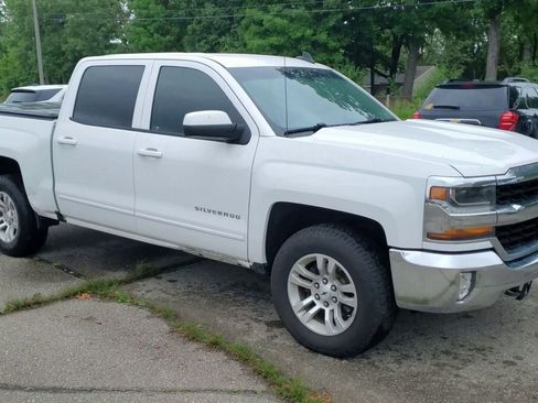 Used 2017 Chevrolet Silverado 1500 LT w/ All Star Edition image 34