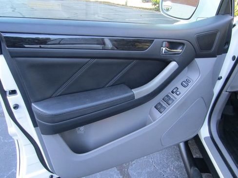 Used 2008 Toyota 4Runner Sport image 15