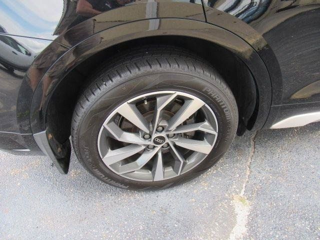 Used 2021 Audi Q5 Prestige w/ Prestige Package AWD/4WD image 15