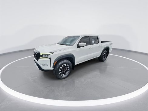 Used 2022 Nissan Frontier PRO-4X image 4