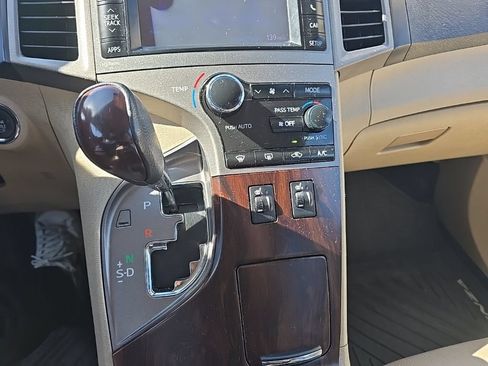 Used 2013 Toyota Venza XLE w/ Tow Prep Pkg AWD/4WD image 18