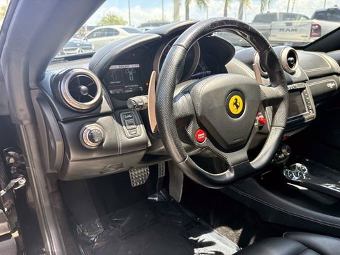 Used 2014 Ferrari California RWD image 12