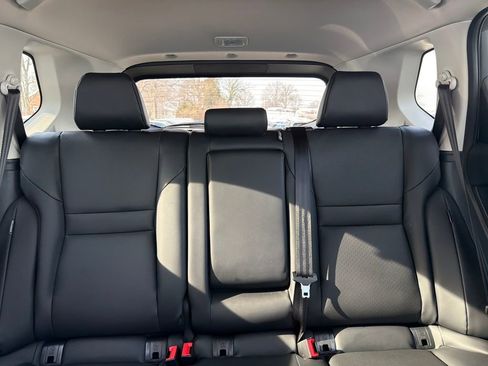 Used 2025 Nissan Rogue SV w/ SV Premium Package image 44