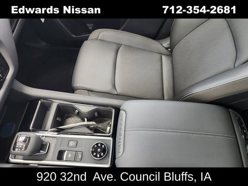 New 2026 Nissan Pathfinder SL w/ SL Premium Package image 36