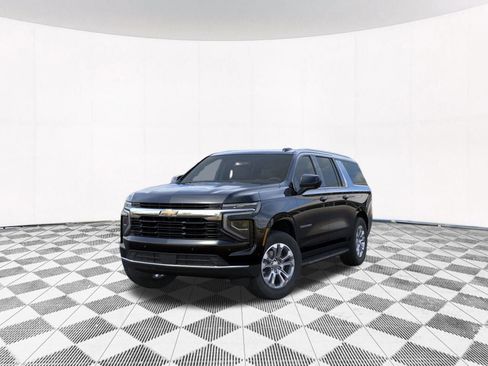 New 2026 Chevrolet Suburban LS image 2