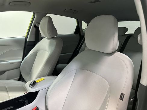 Used 2025 Hyundai Kona SEL FWD image 61