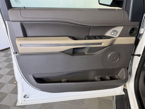 Used 2020 Ford Expedition XLT w/ Equipment Group 202A image 23