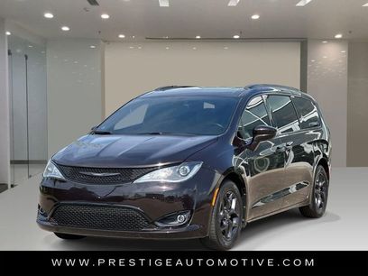 Used 2019 Chrysler Pacifica Touring-L Plus w/ S Appearance Package