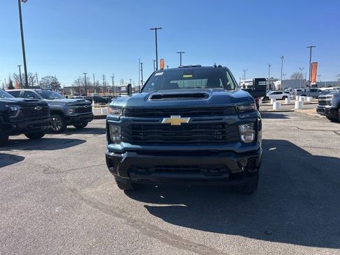 New 2026 Chevrolet Silverado 2500 Custom w/ Custom Value Package AWD/4WD image 8