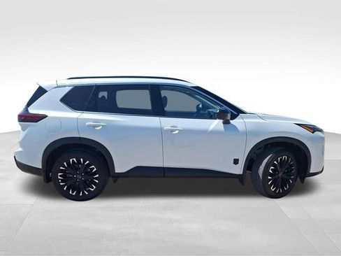 Certified 2026 Nissan Rogue Dark Armor FWD image 9