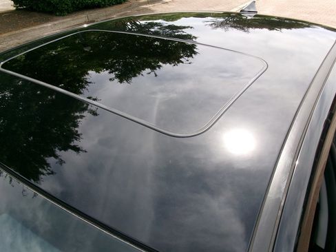 Used 2022 Hyundai Elantra Limited image 9