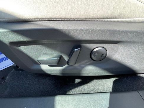 New 2025 Nissan Murano SL image 14