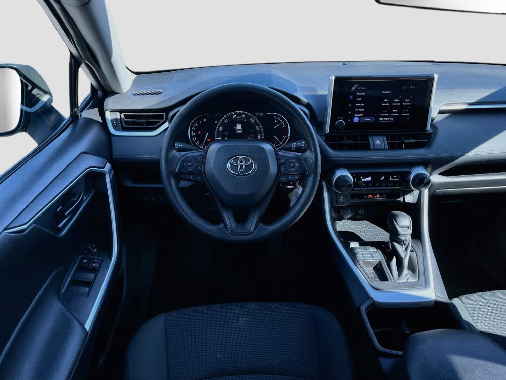 Used 2024 Toyota RAV4 LE FWD image 20