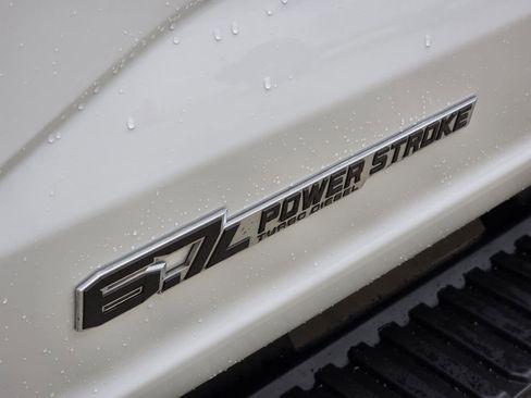 Used 2025 Ford F250 XLT w/ FX4 Off-Road Package image 9