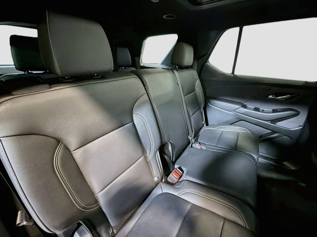 Used 2023 Chevrolet Traverse LT w/ LT Premium Package AWD/4WD image 29