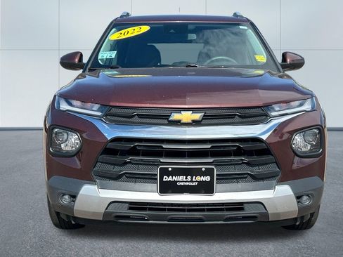 Used 2022 Chevrolet TrailBlazer LT w/ LPO, Blackout Package AWD/4WD image 3