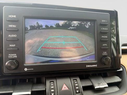 Used 2022 Toyota RAV4 XLE Premium AWD/4WD image 25